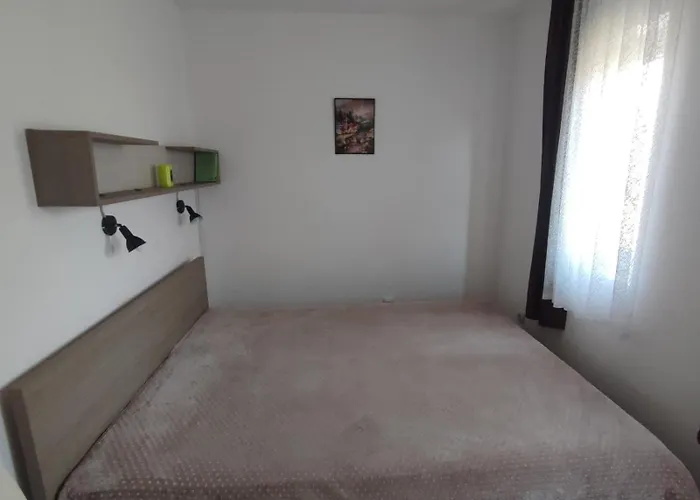 Nenadovo 索科矿泉村